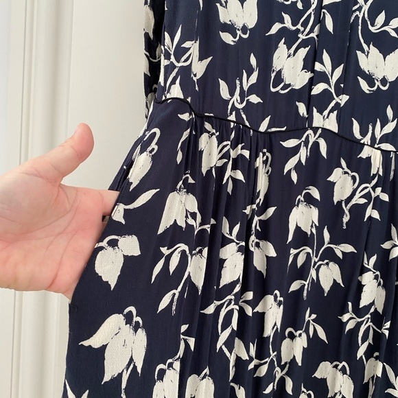 GANNI - Women's Maxwell Crepe High Neck Dress - Vanilla Ice Bell Flower - Picture 6 of 11